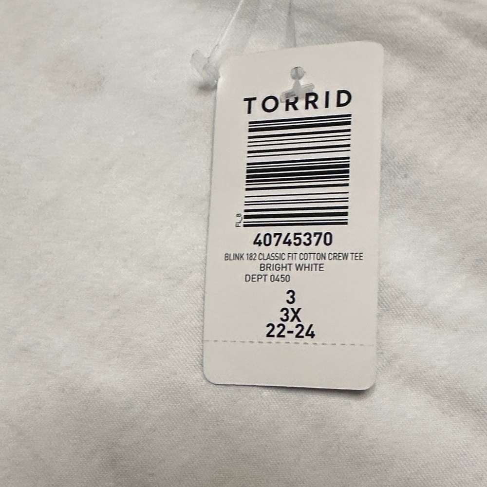 Torrid White Graphic T-Shirt - Picture 3 of 4